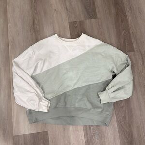 Abercrombie and fitch crewneck